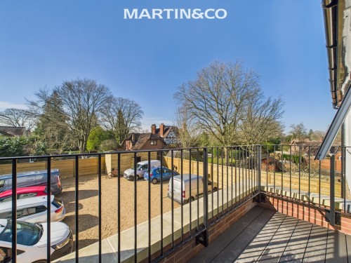 Oakingham Court, Heath Hill Road North