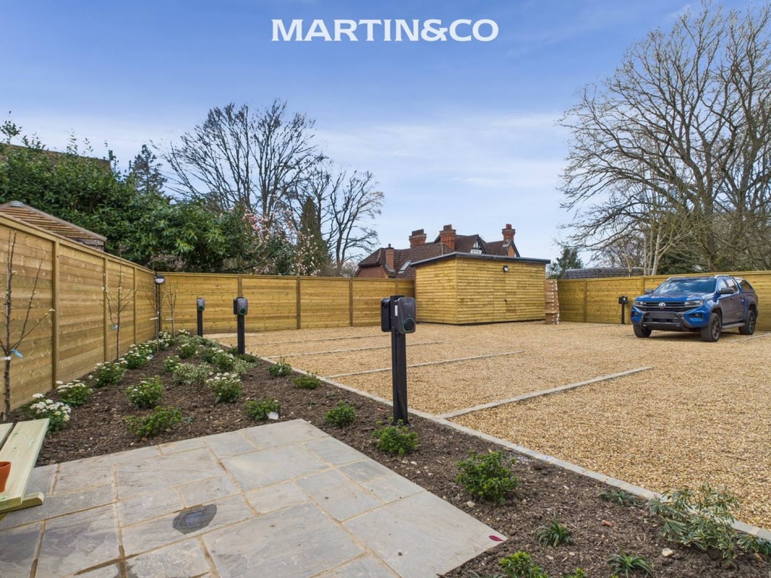 Oakingham Court, Heath Hill Road North