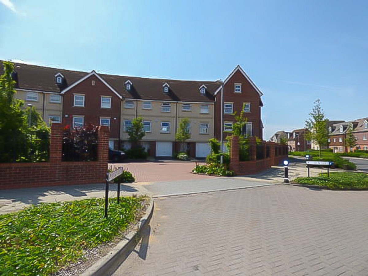 Siskin Gate, Bracknell