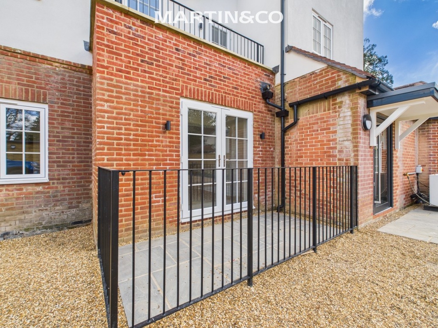 Oakingham Court, Heath Hill Road North