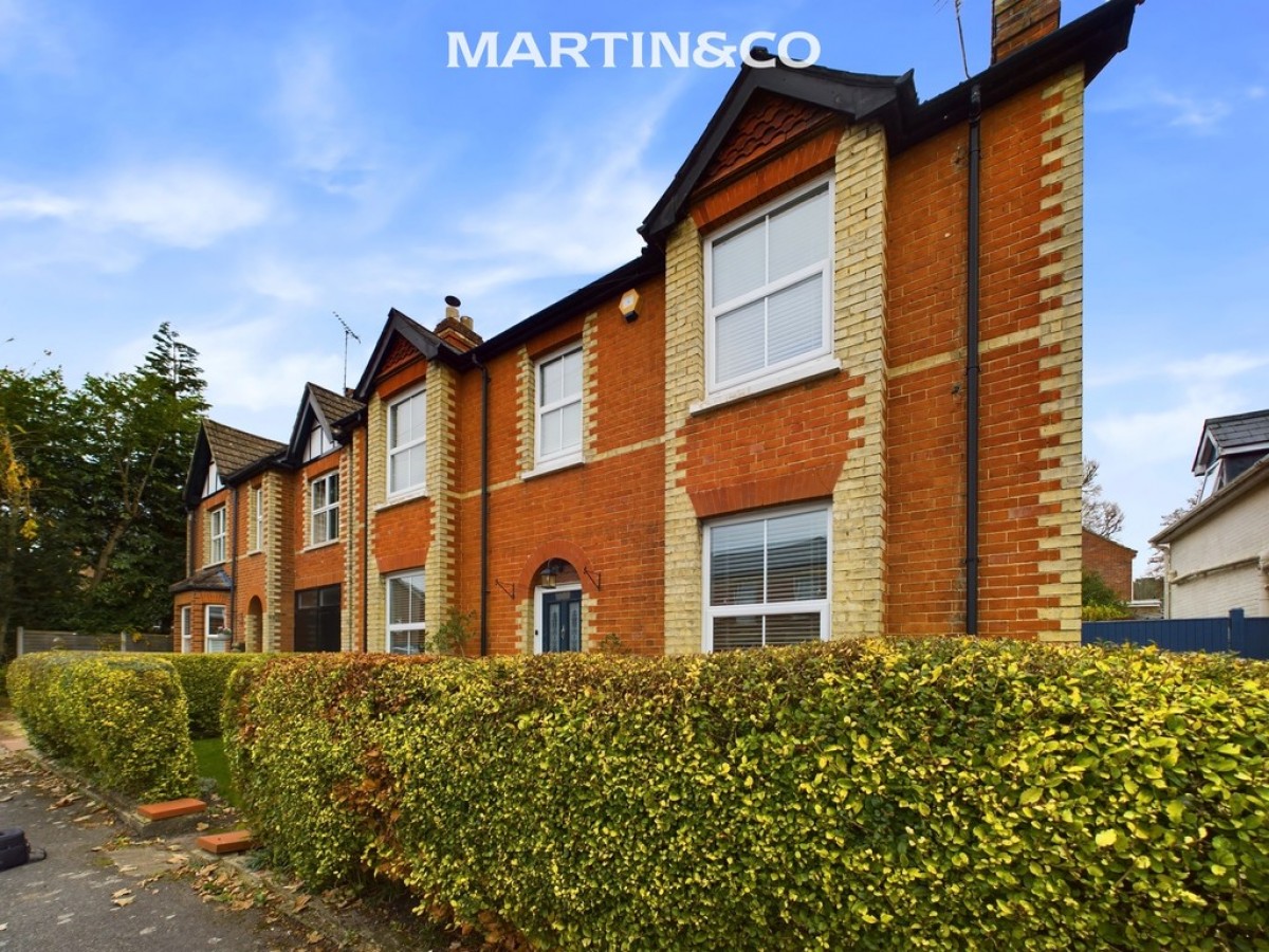 Forest Road, Crowthorne