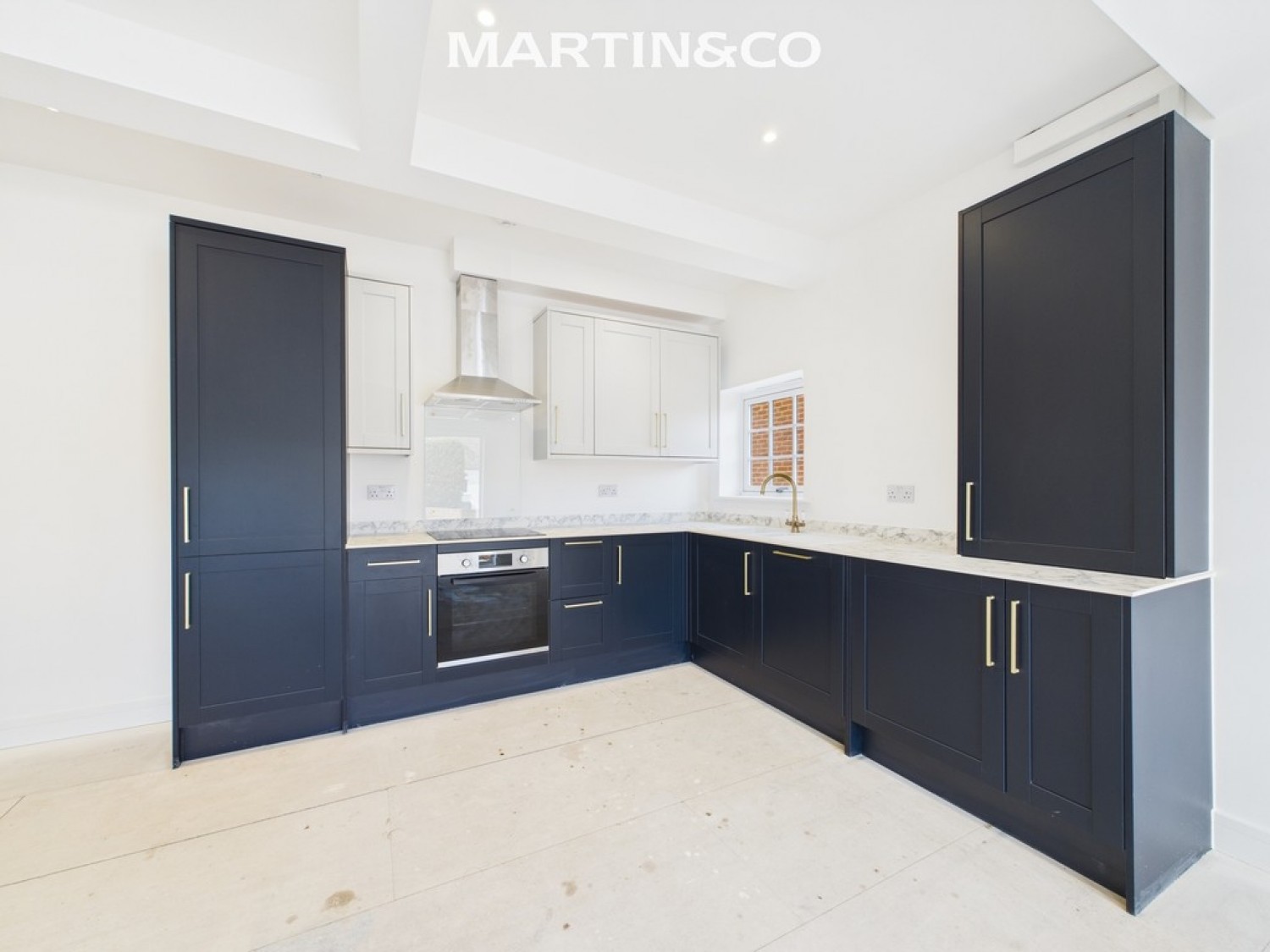 Oakingham Court, Heath Hill Road North