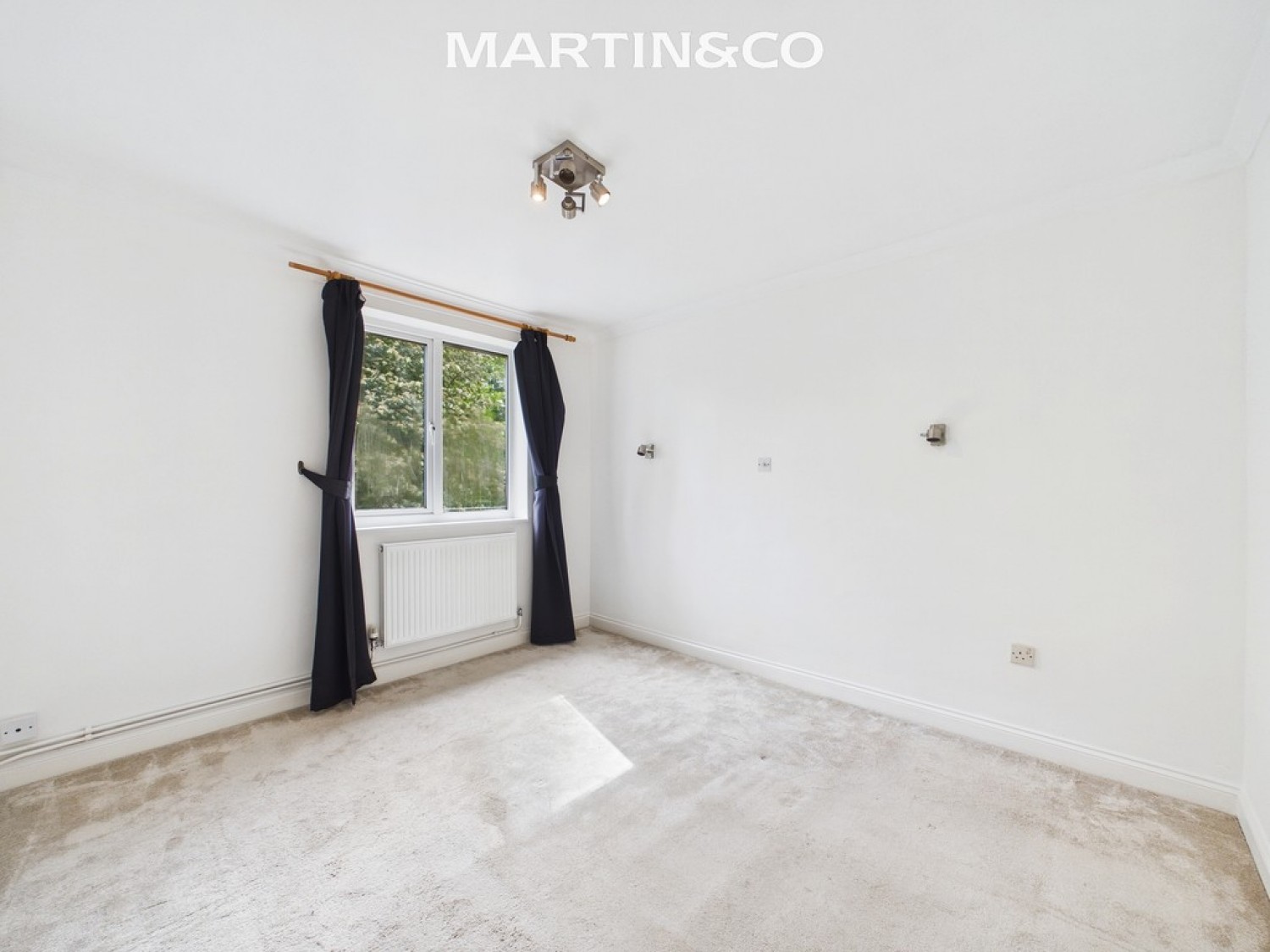 4 bedroom House for Sale Ollerton, Bracknell