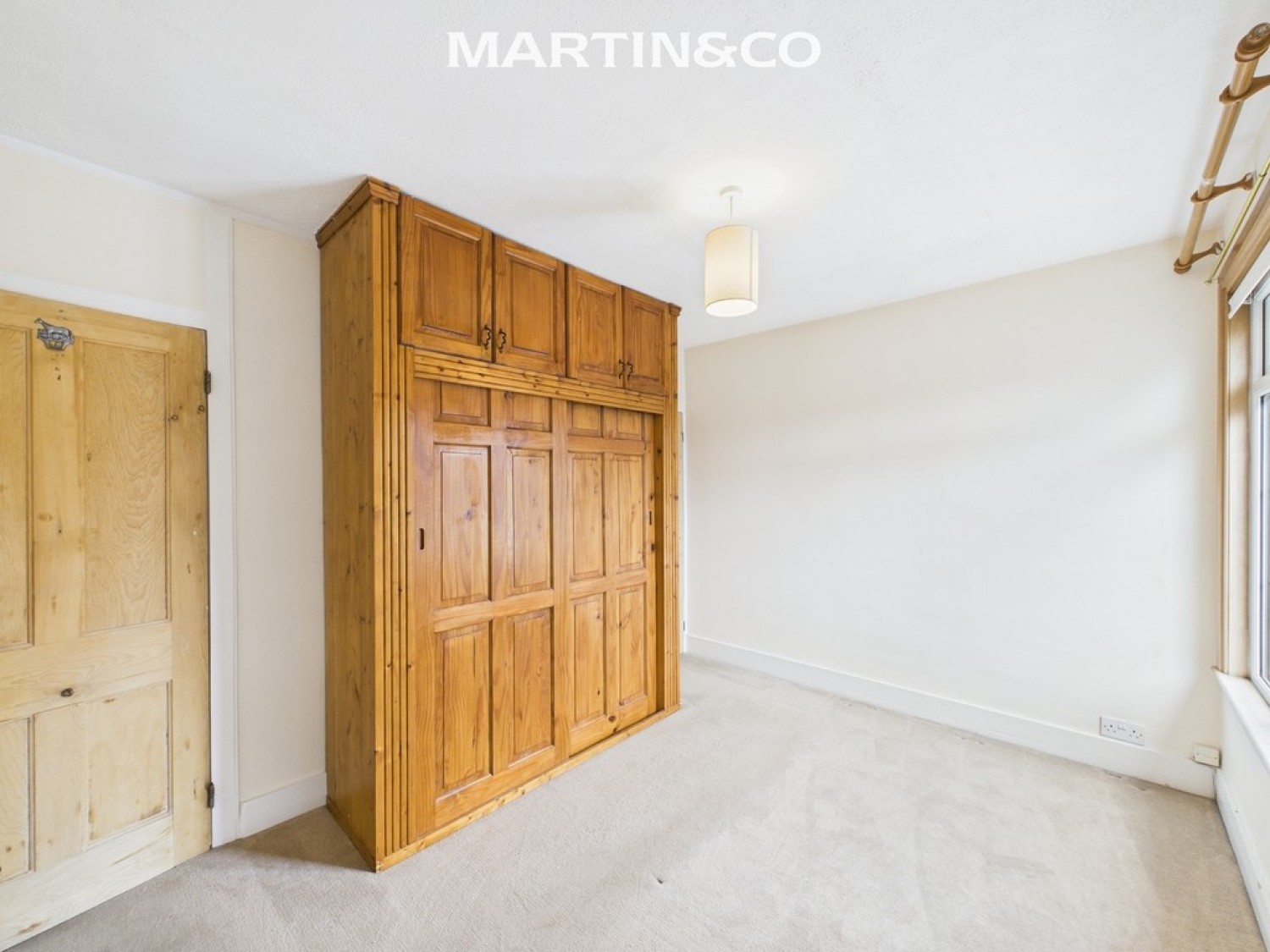 Manor Place, Staines-upon-Thames