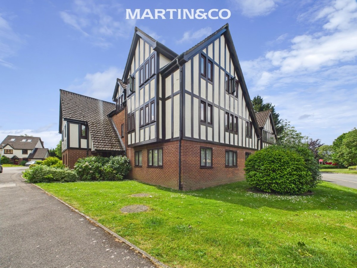 Wyvern Close, Bracknell