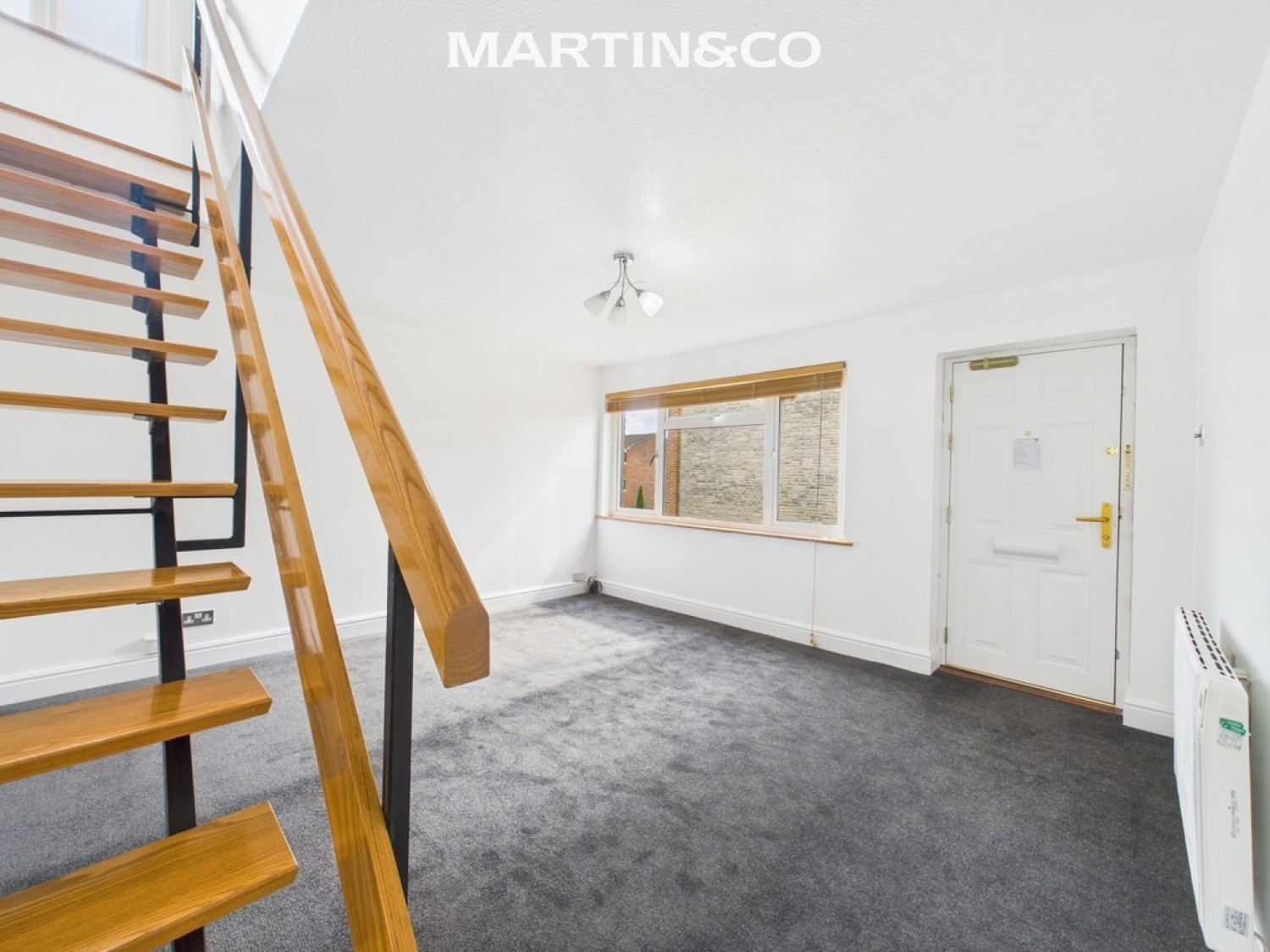 2 bedroom Flat for Sale Ellison Way, Wokingham