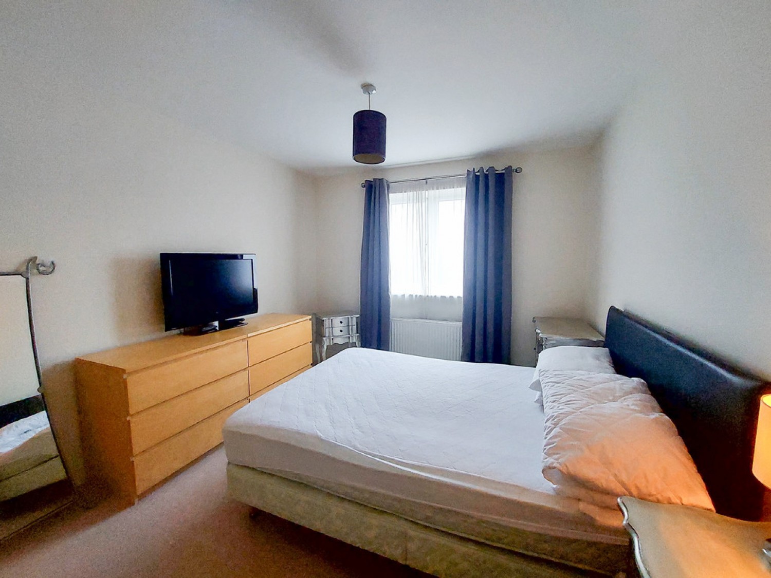 Wapshott Road, Staines-upon-Thames