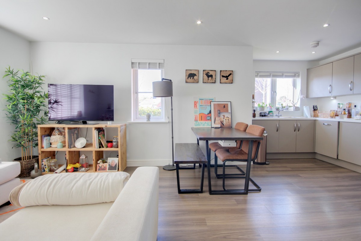 Outfield Crescent, Wokingham