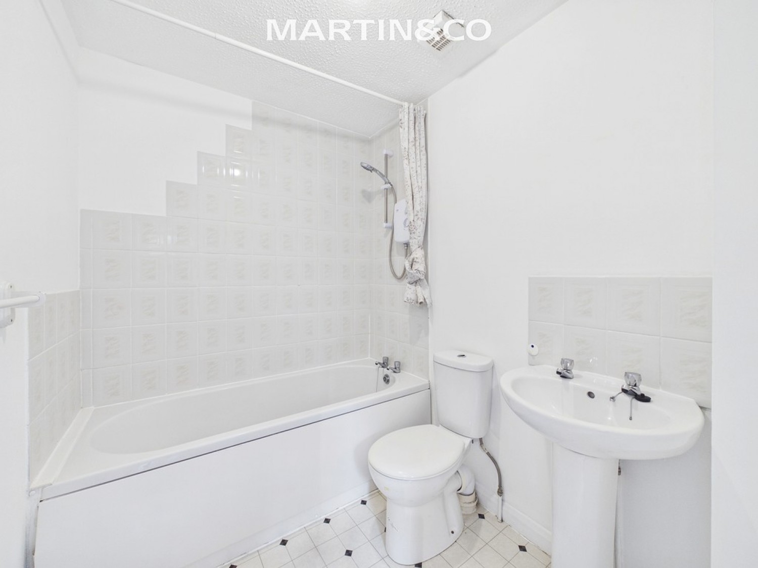 1 bedroom Property for Sale Orchard Close, Wokingham