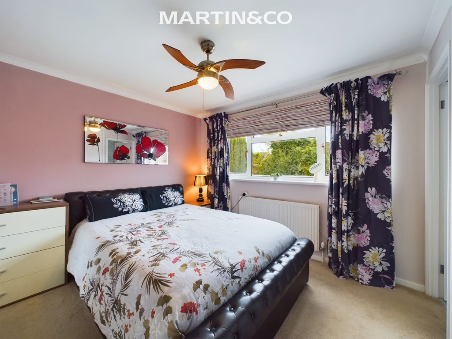 4 bedroom House in Woodrow Drive, Wokingham