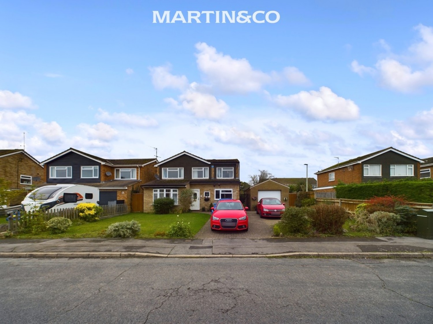 4 bedroom House in Woodrow Drive, Wokingham