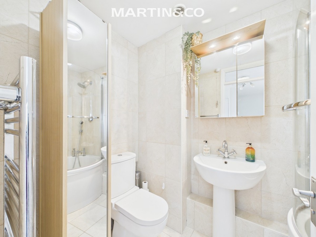 Shefford Crescent, Wokingham