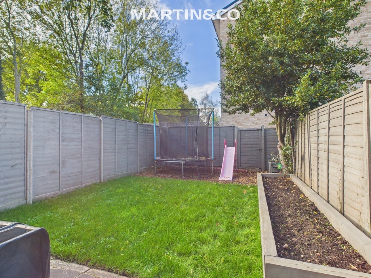 Shefford Crescent, Wokingham