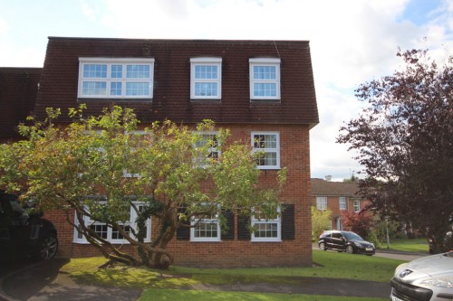 Milton Gardens, Wokingham