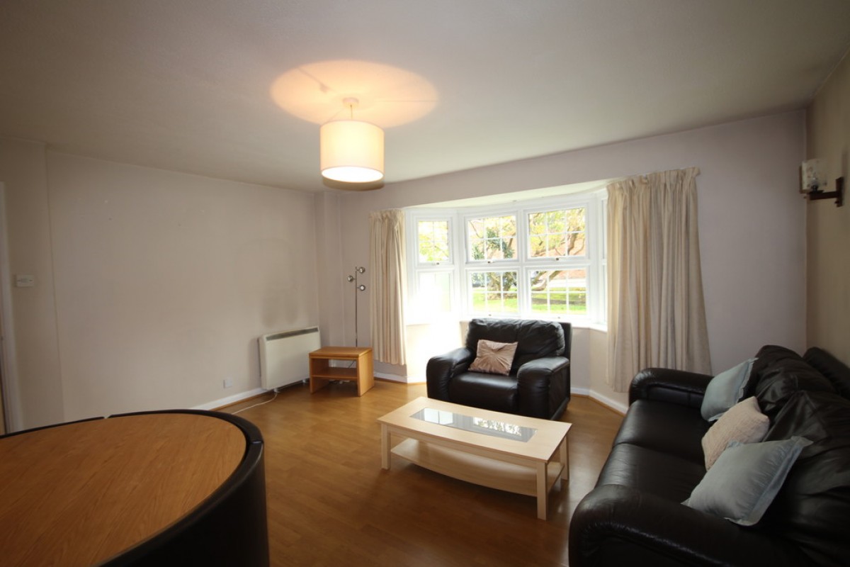 Milton Gardens, Wokingham