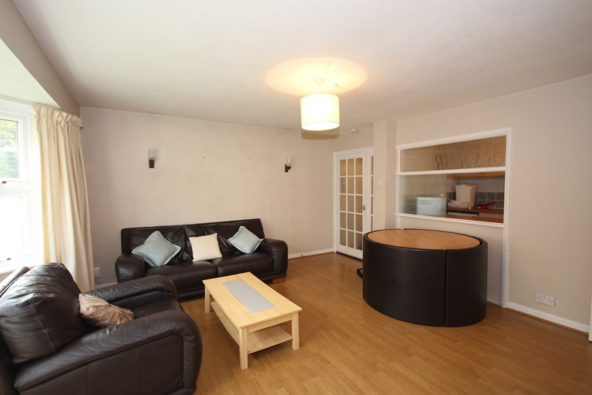 Milton Gardens, Wokingham