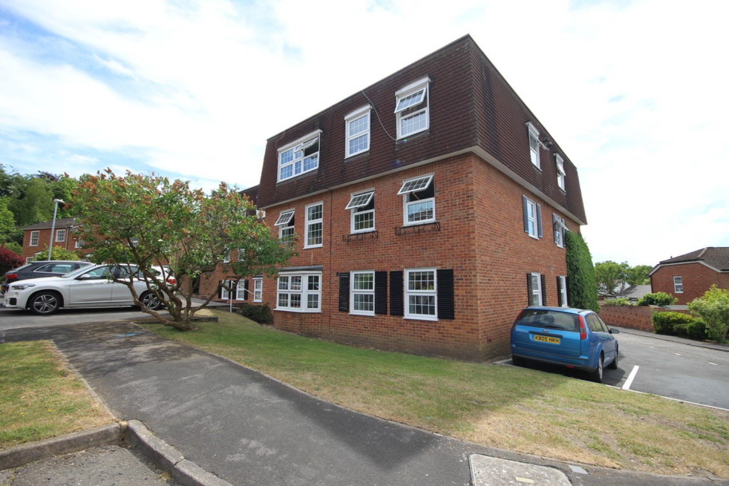 Milton Gardens, Wokingham