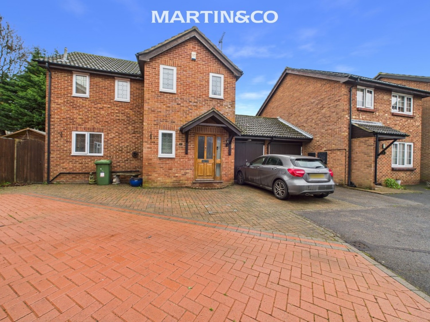 3 bedroom House in Blackcap Place