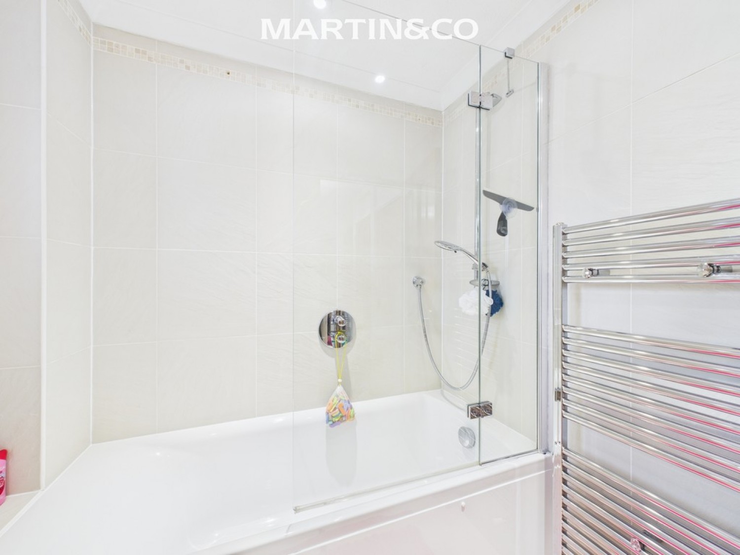 3 bedroom House in Blackcap Place