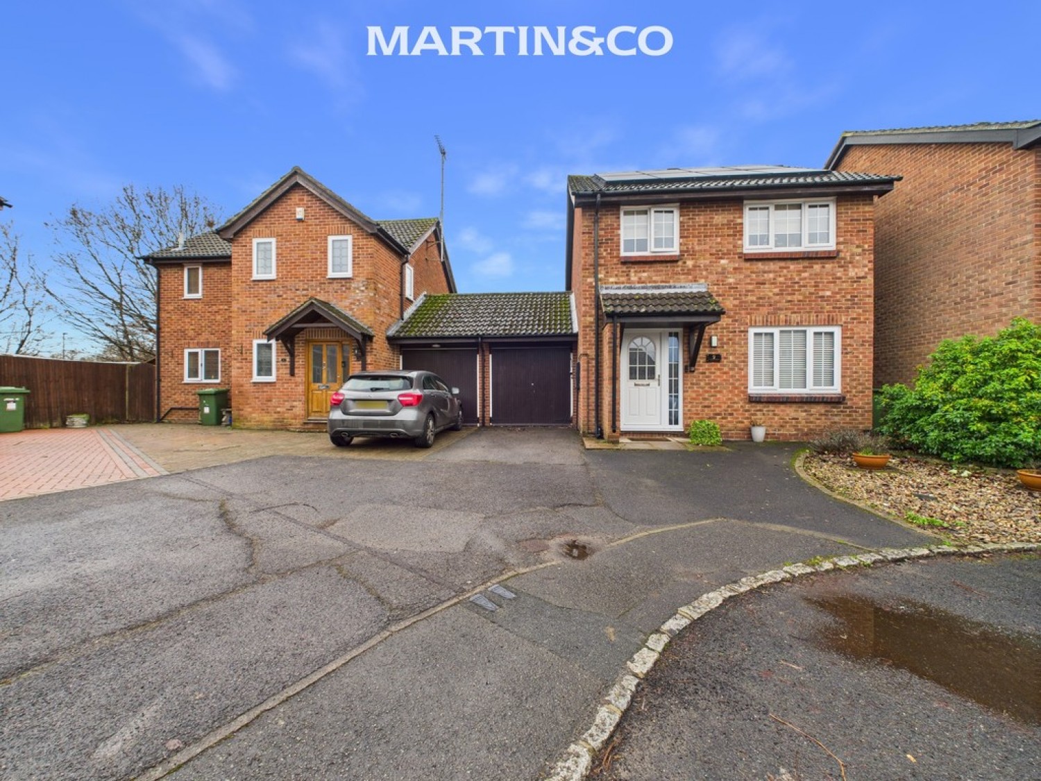 3 bedroom House in Blackcap Place