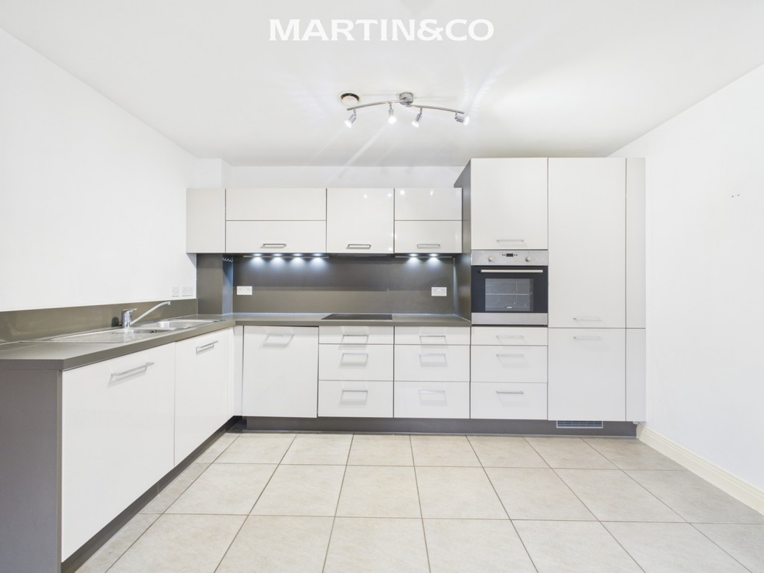 1 bedroom Flat in Ashville Way, Wokingham