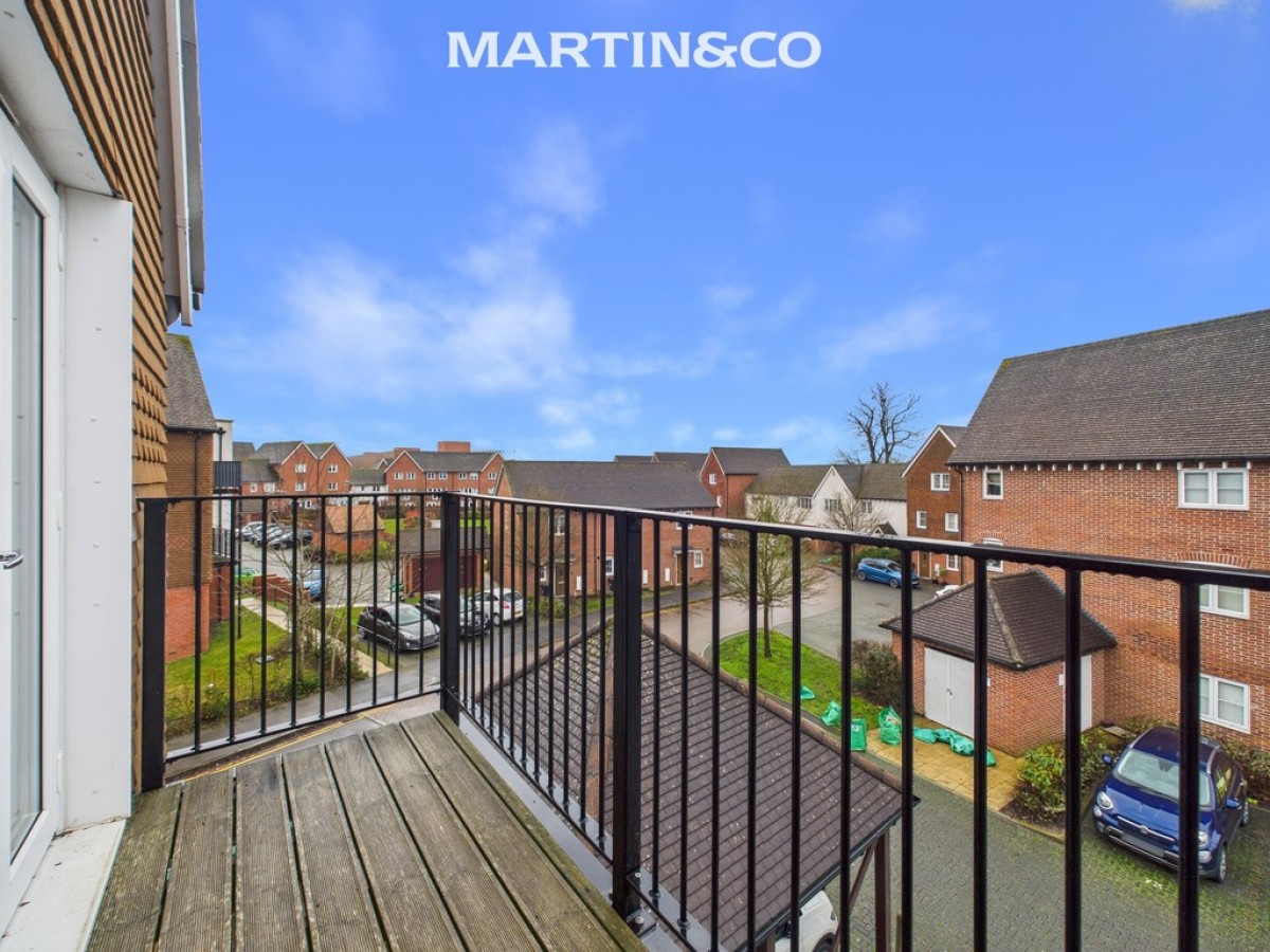 Outfield Crescent, Wokingham