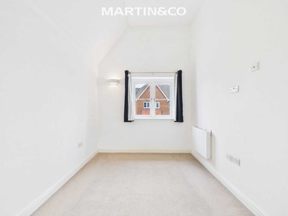 Outfield Crescent, Wokingham