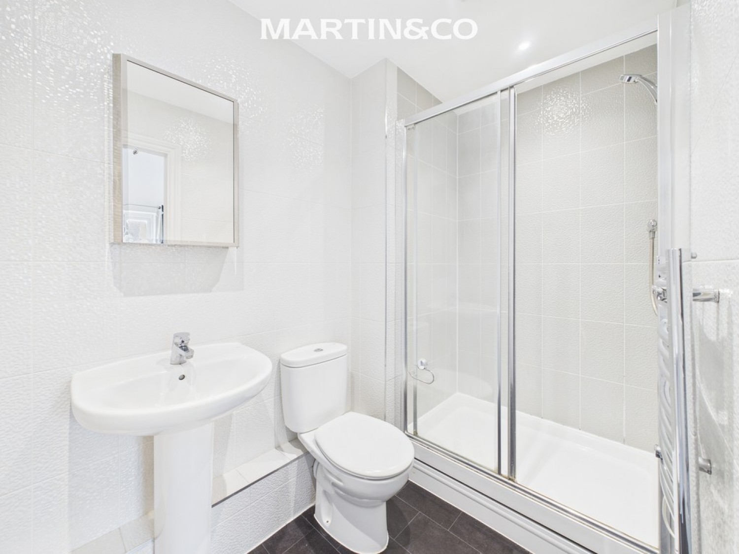 2 bedroom Flat in Outfield Crescent, Wokingham