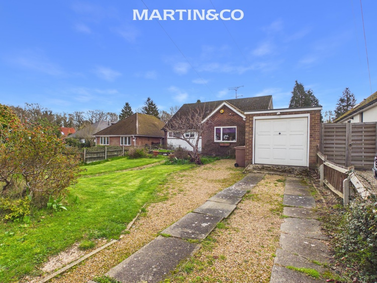 5 bedroom Bungalow for Sale Luckley Road, Wokingham