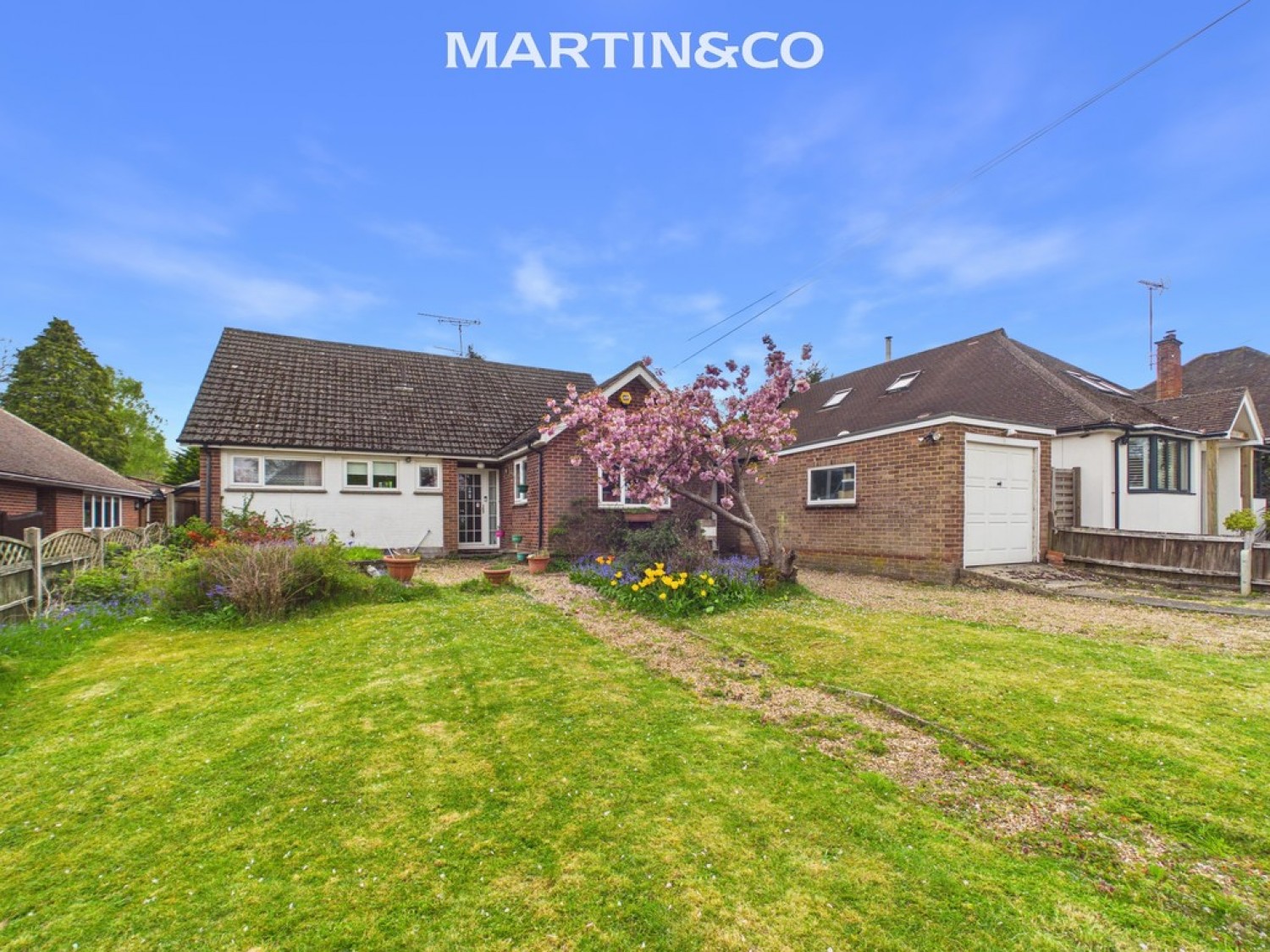 5 bedroom Bungalow for Sale Luckley Road, Wokingham