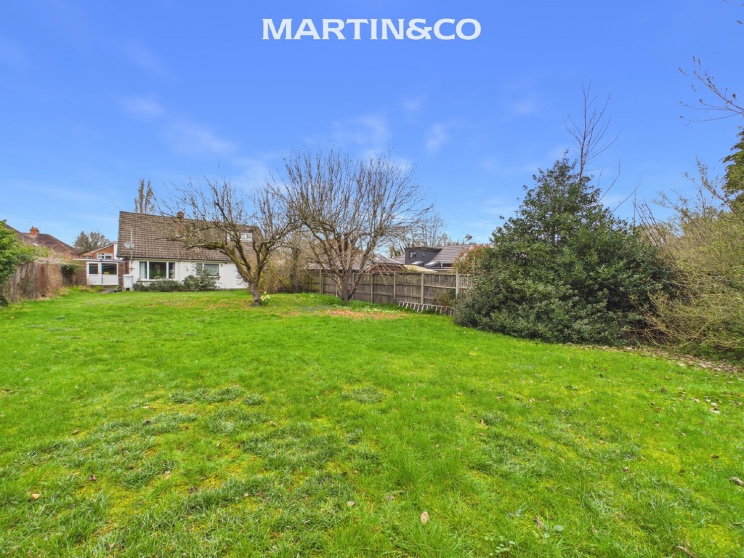 5 bedroom Bungalow for Sale Luckley Road, Wokingham