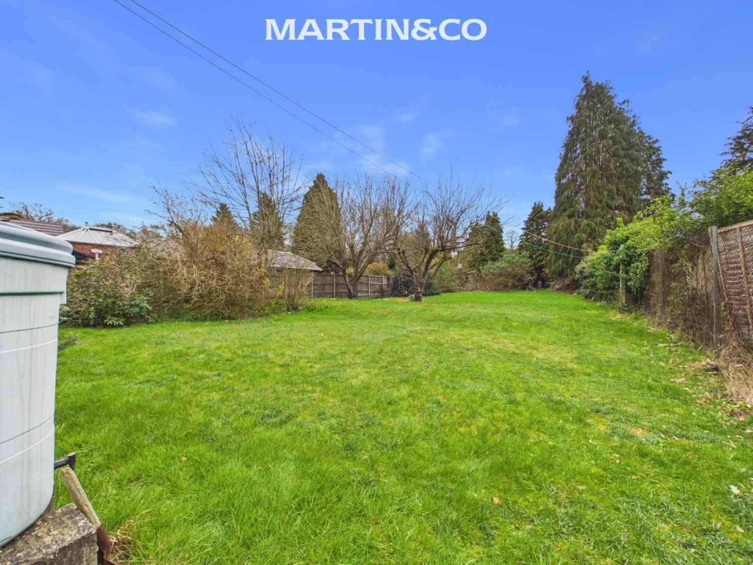 5 bedroom Bungalow for Sale Luckley Road, Wokingham