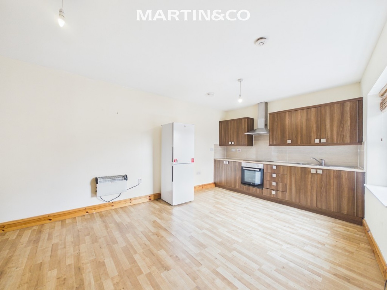 2 bedroom Flat for Letting Broad Street, Wokingham, Berkshire