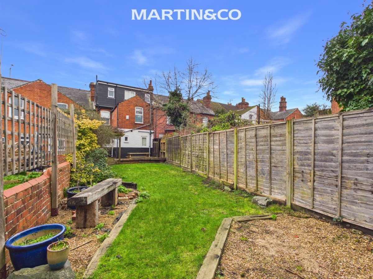 Shaftesbury Road, Tilehurst