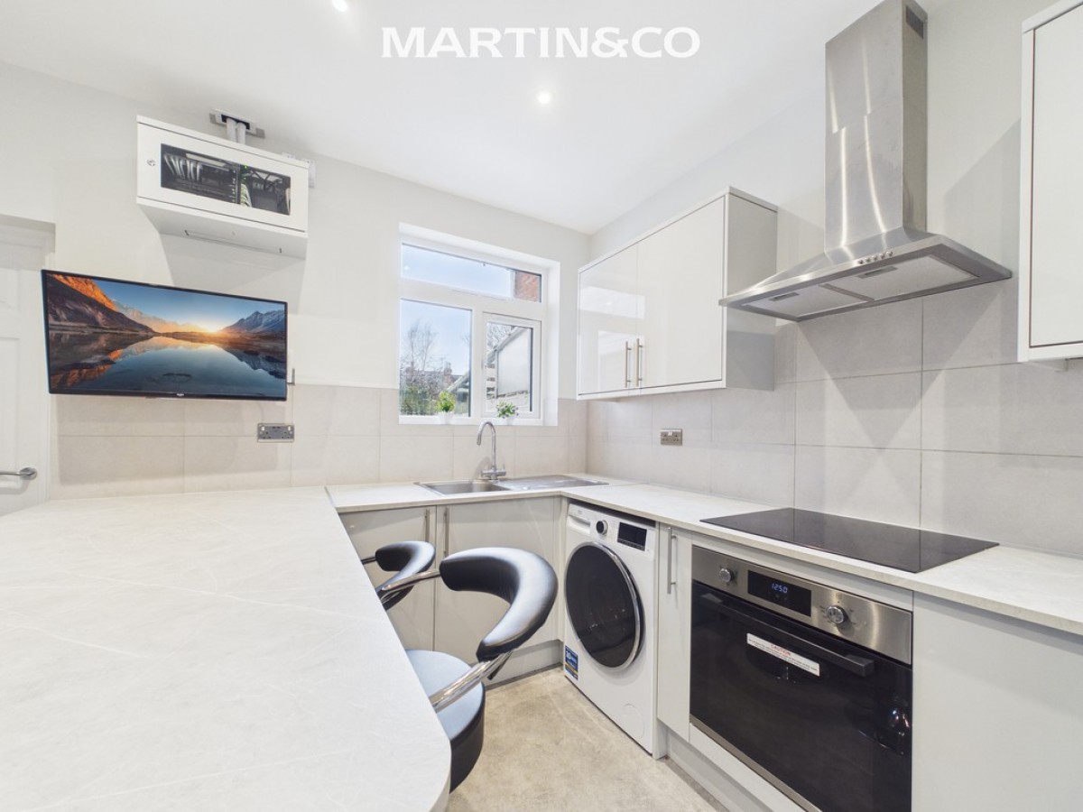 Shaftesbury Road, Tilehurst