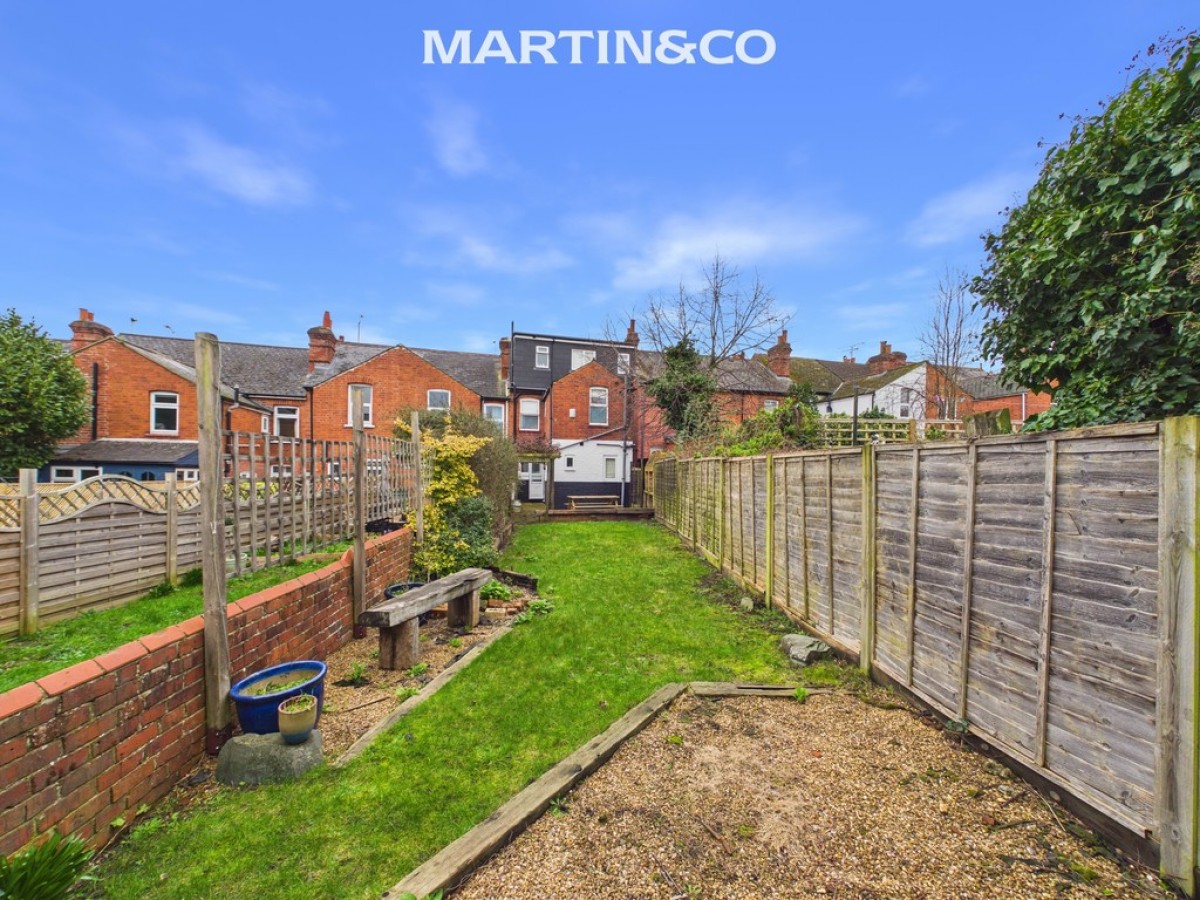 Shaftesbury Road, Tilehurst