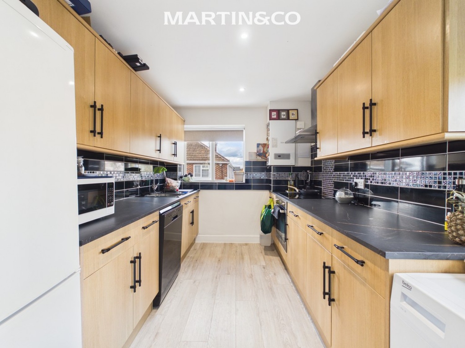 2 bedroom Flat for Sale Latimer Road, Wokingham