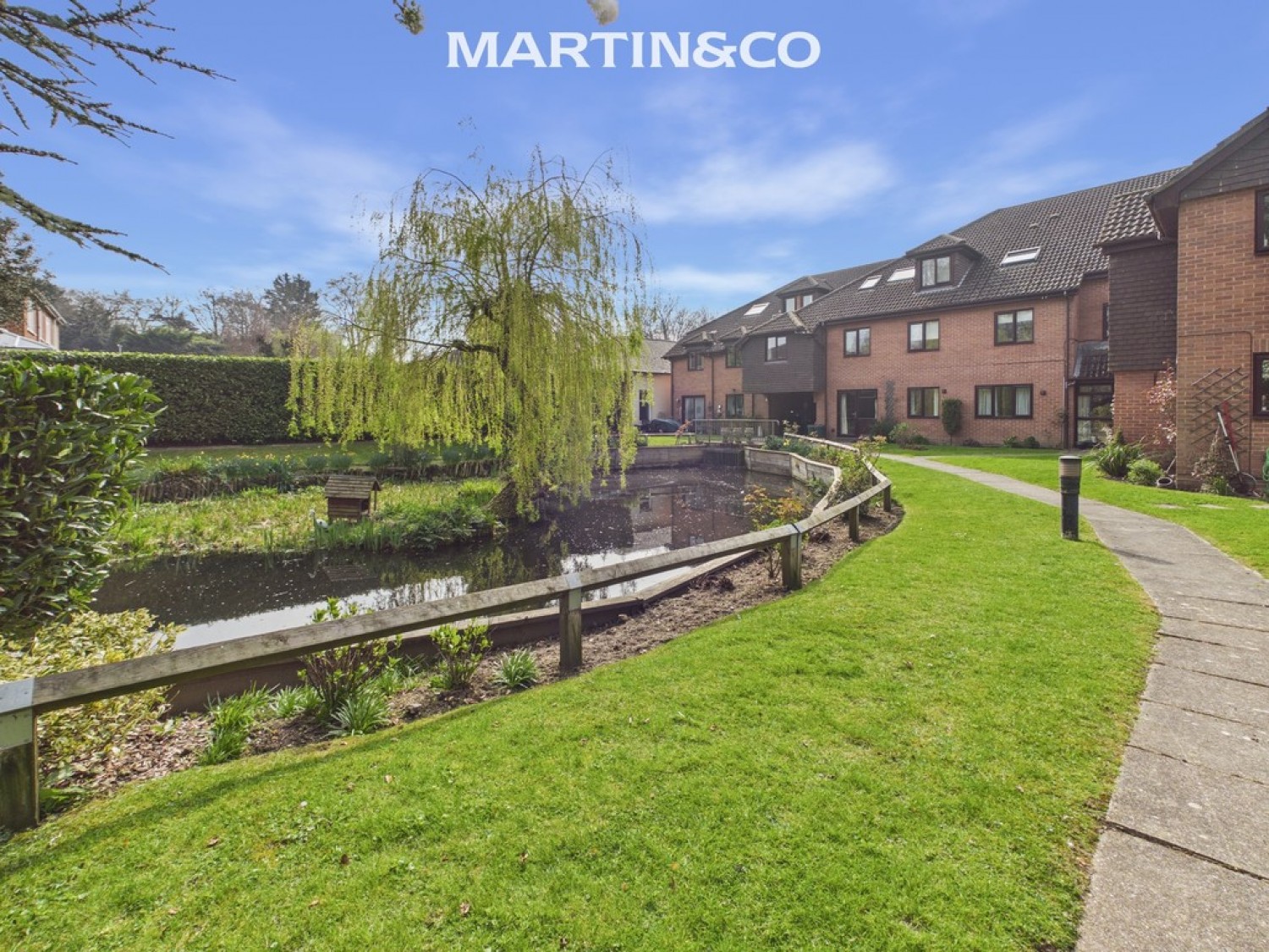 1 bedroom Flat for Sale Willow Court, Reading Road