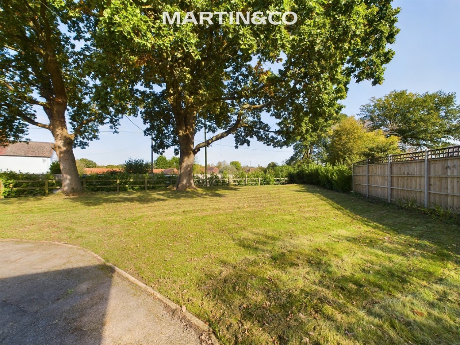 5 bedroom Bungalow for Sale School Road, Barkham Road
