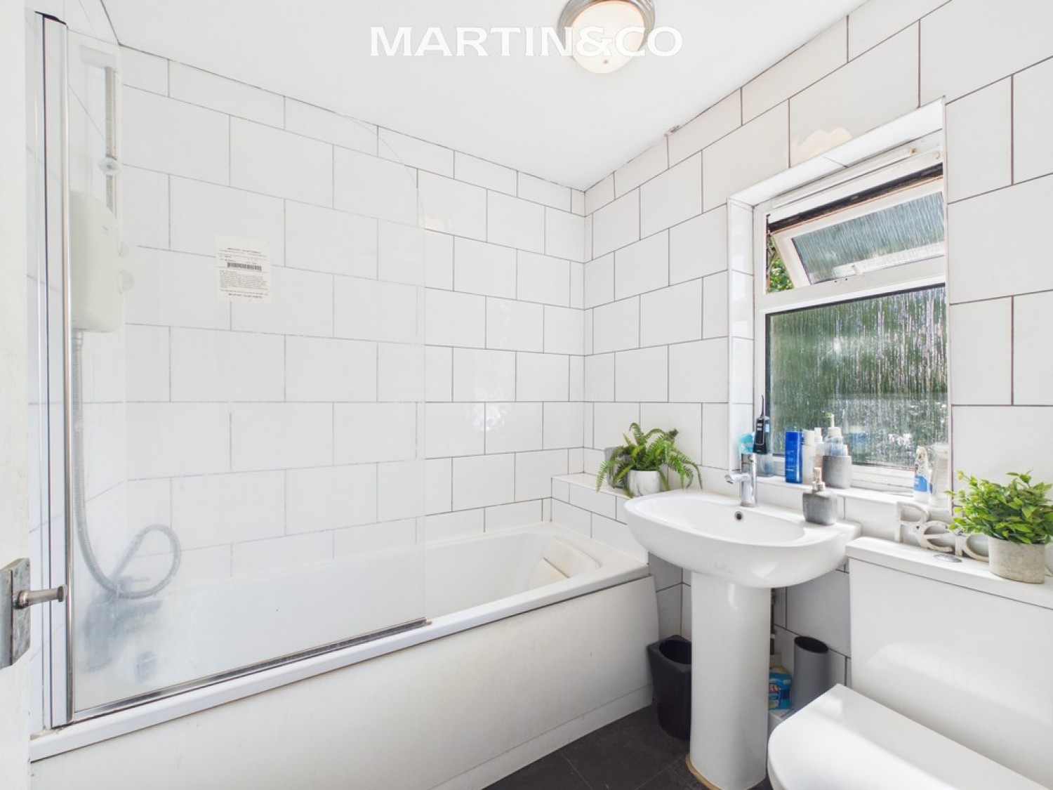 1 bedroom Flat for Sale Longs Way, Wokingham