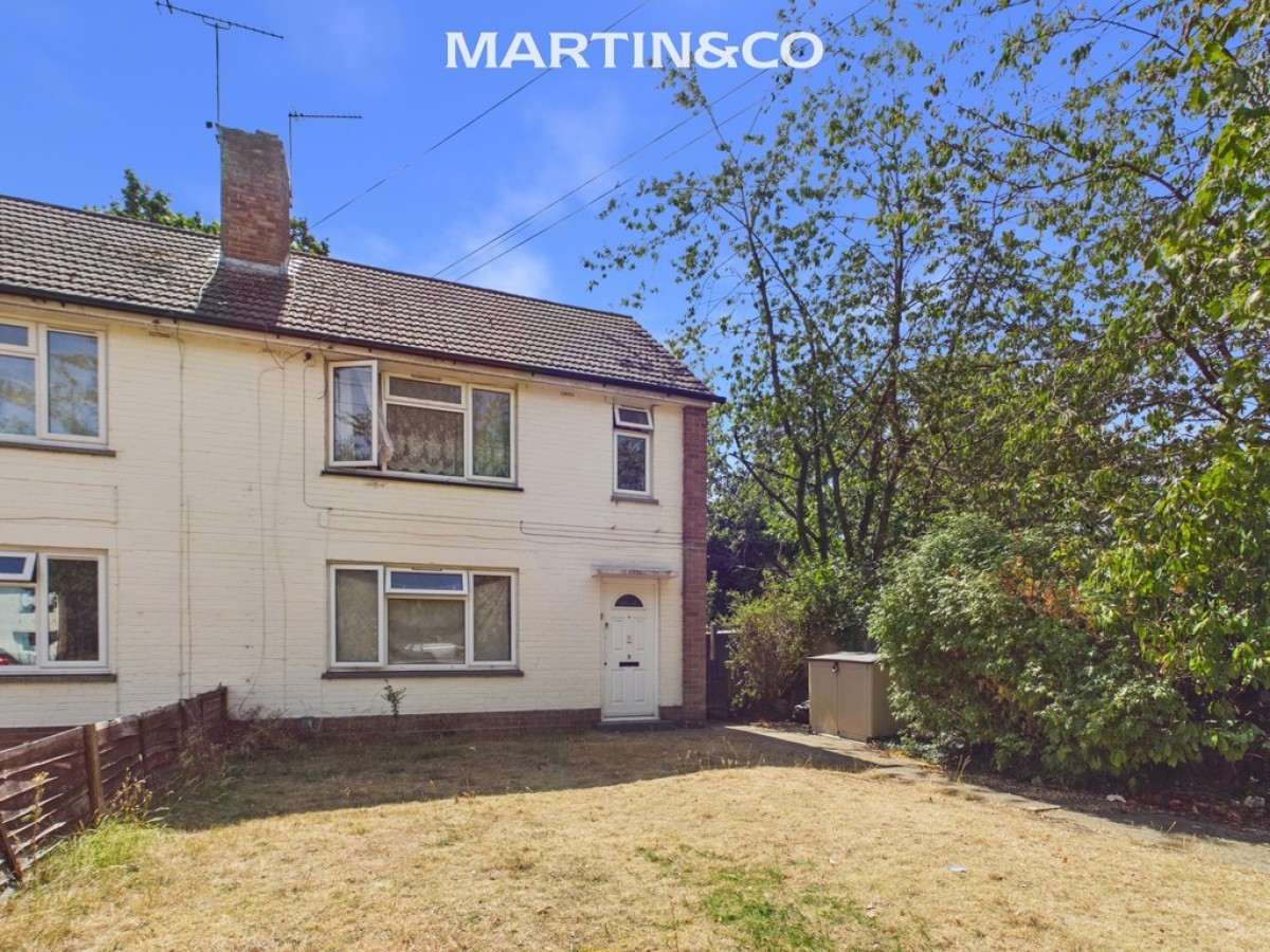 Longs Way, Wokingham