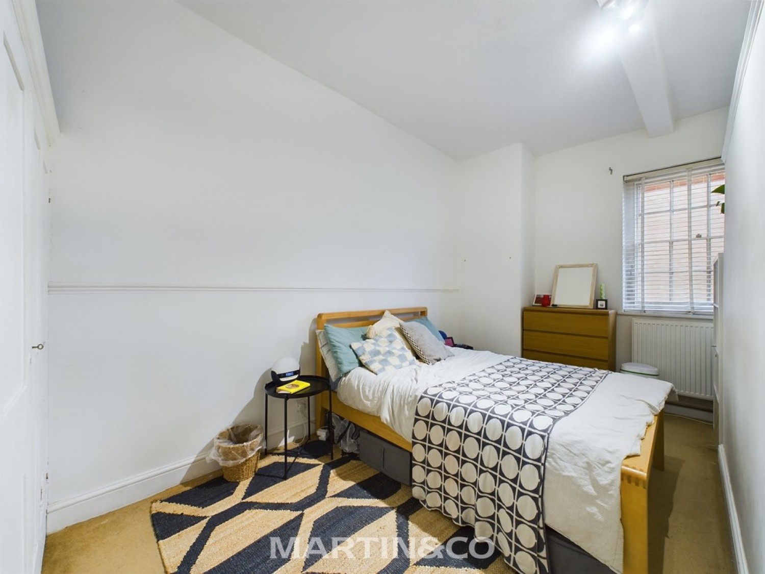 1 bedroom Flat for Sale Frog Hall Drive, Wokingham