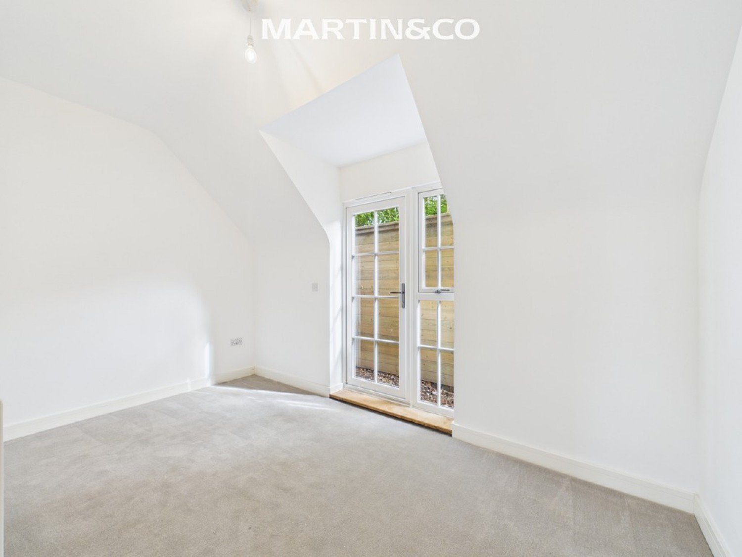 3 bedroom House for Letting Oakingham Court