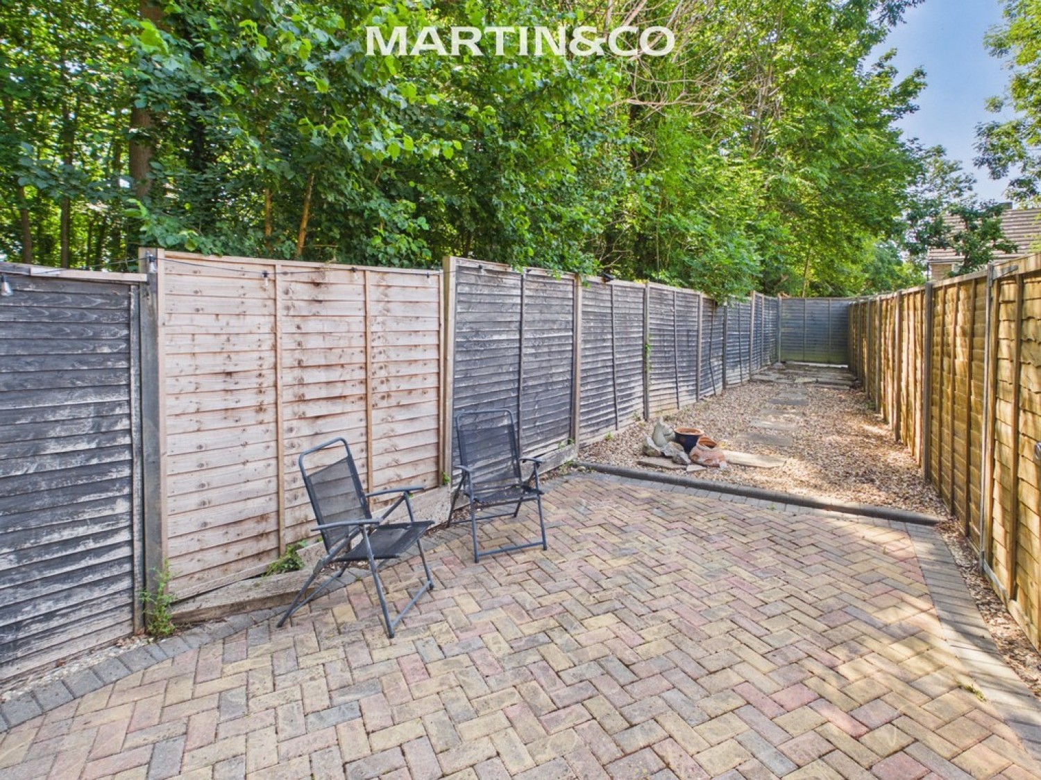 2 bedroom House for Sale Patten Ash Drive, Wokingham
