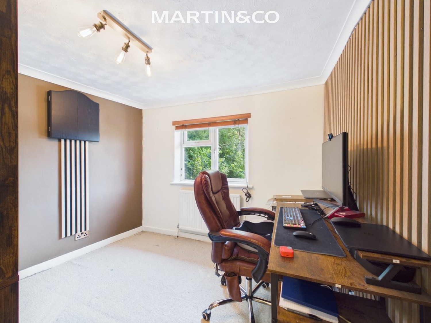 2 bedroom House for Sale Patten Ash Drive, Wokingham