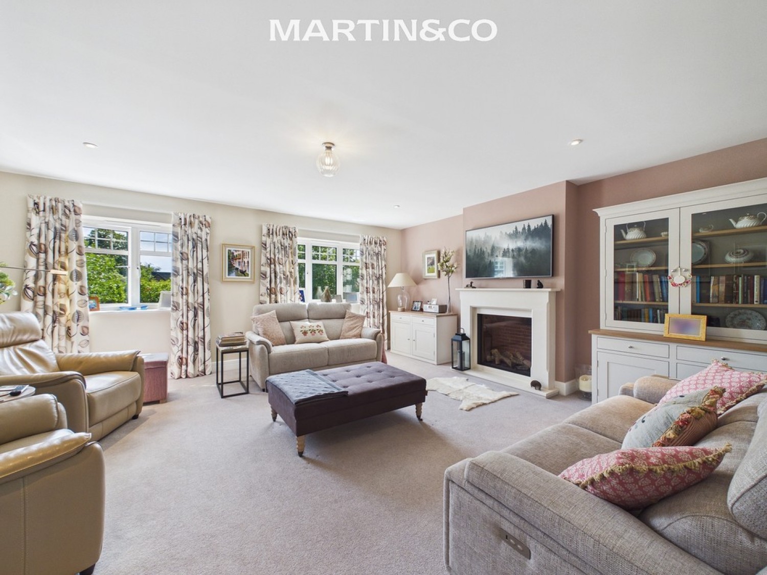 4 bedroom House for Sale Easthampstead Road, Wokingham