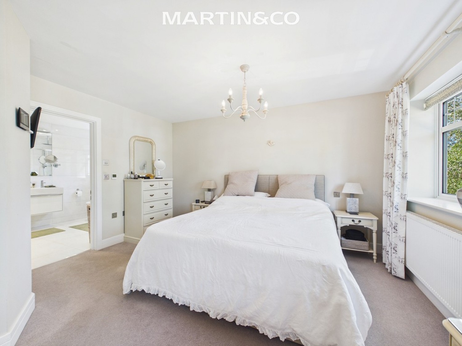 4 bedroom House for Sale Easthampstead Road, Wokingham