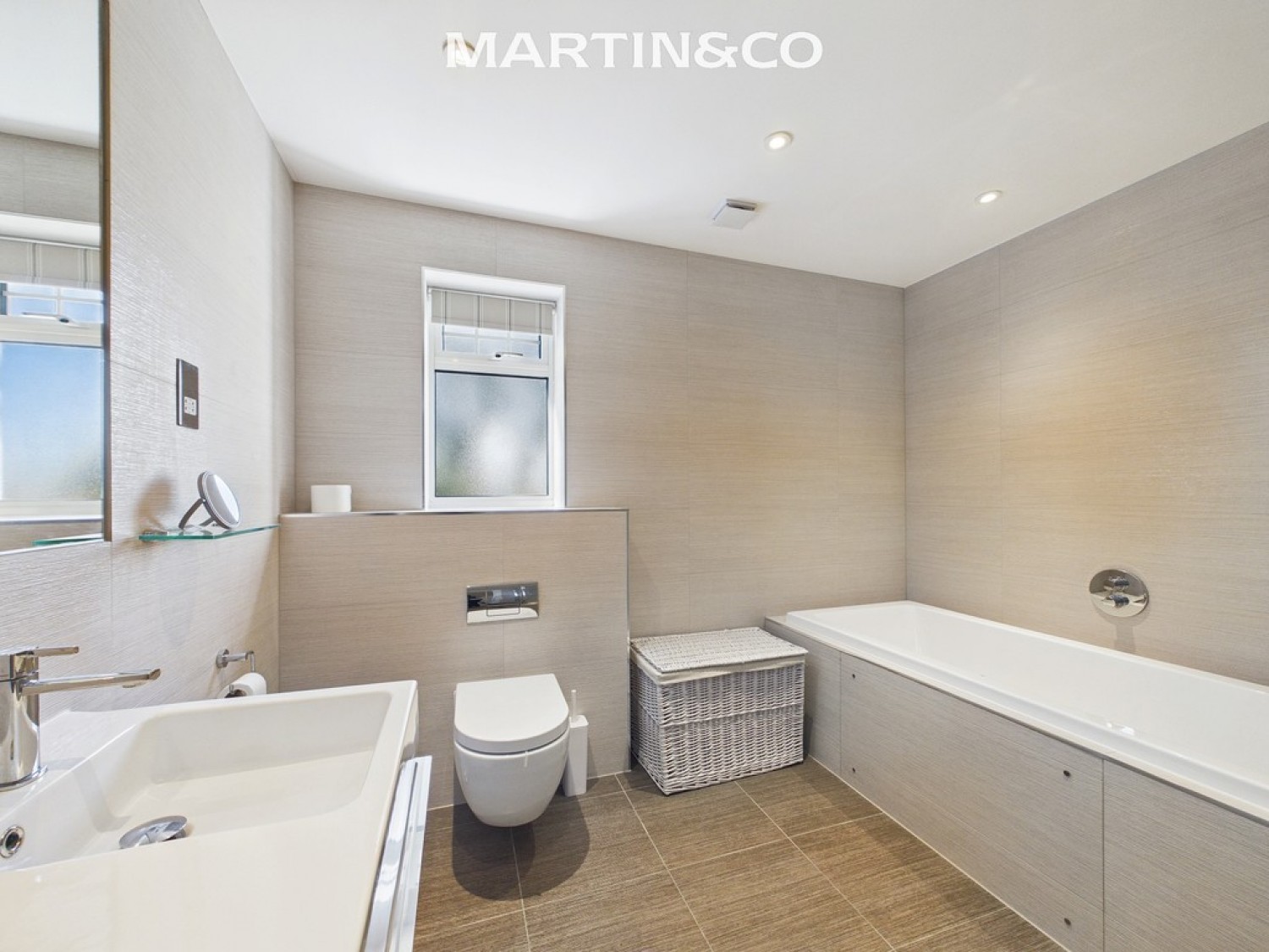 4 bedroom House for Sale Easthampstead Road, Wokingham