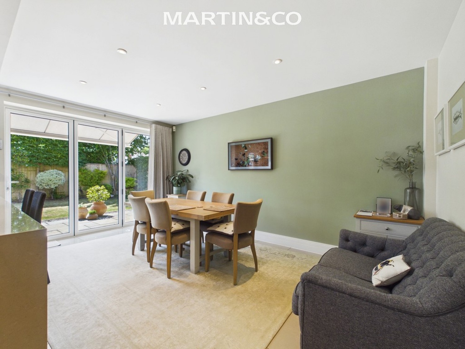 4 bedroom House for Sale Easthampstead Road, Wokingham
