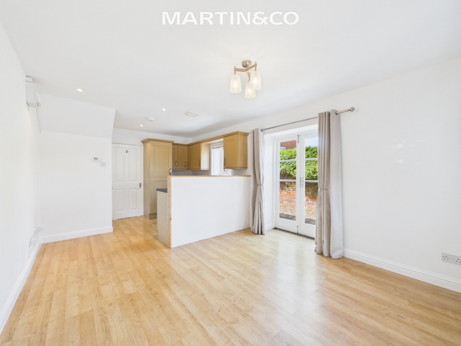 1 bedroom House for Letting Just off Station Road, Wokingham